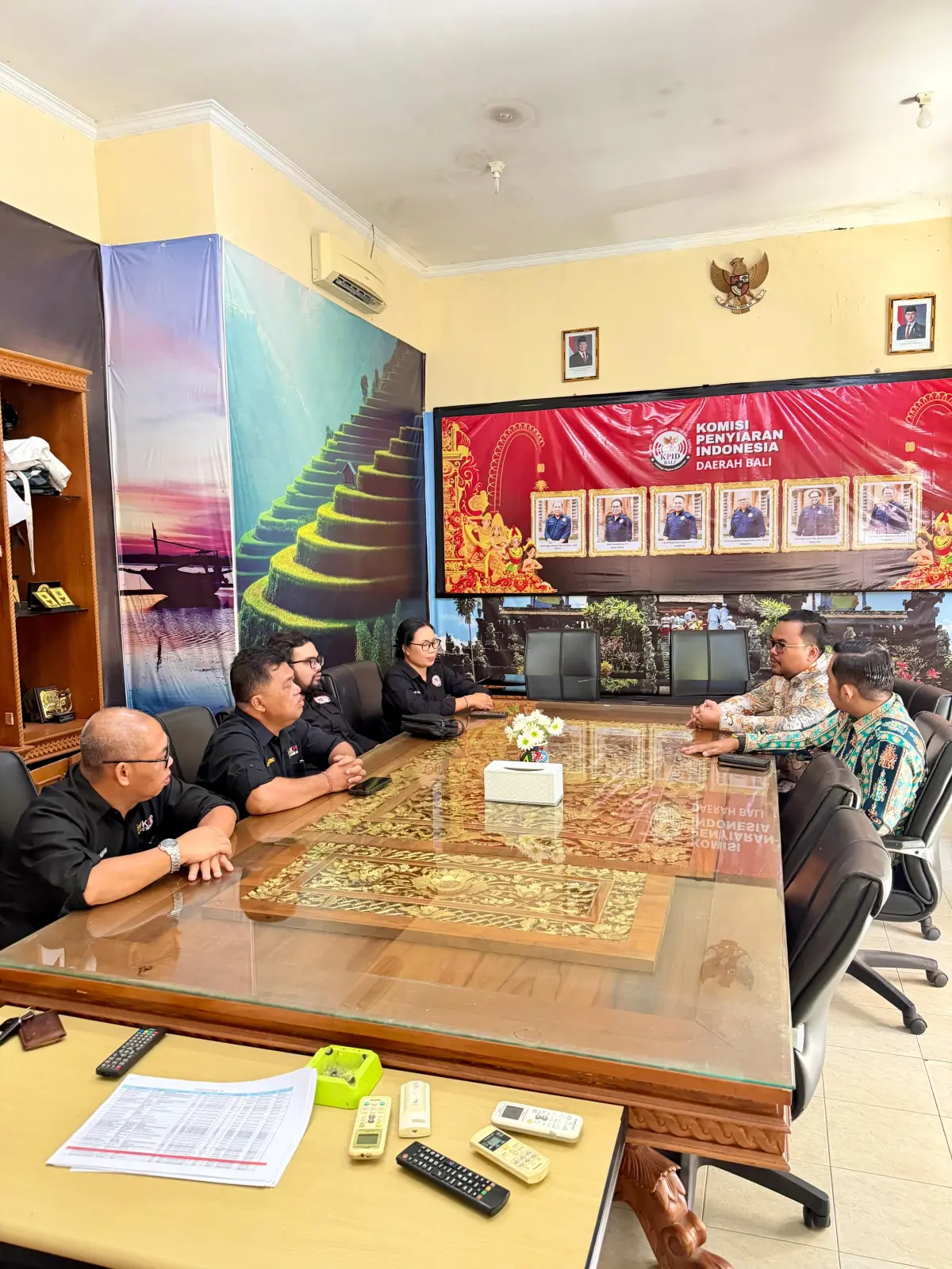 KPID KALTENG KUNJUNGAN KERJA KE KPID PROVINSI BALI WUJUDKAN PENYIARAN SEHAT UNTUK MASYARAKAT